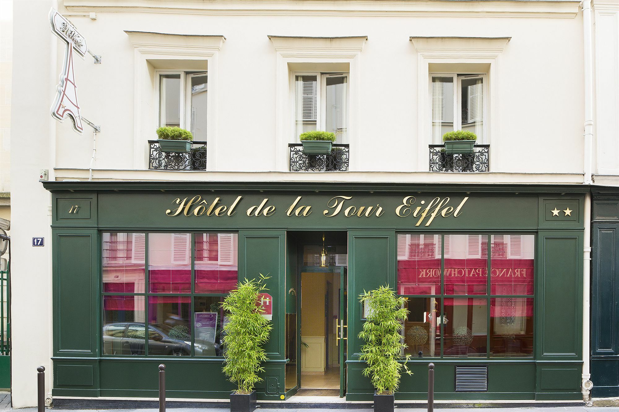 Hotel De La Tour Eiffel Paris Exterior photo